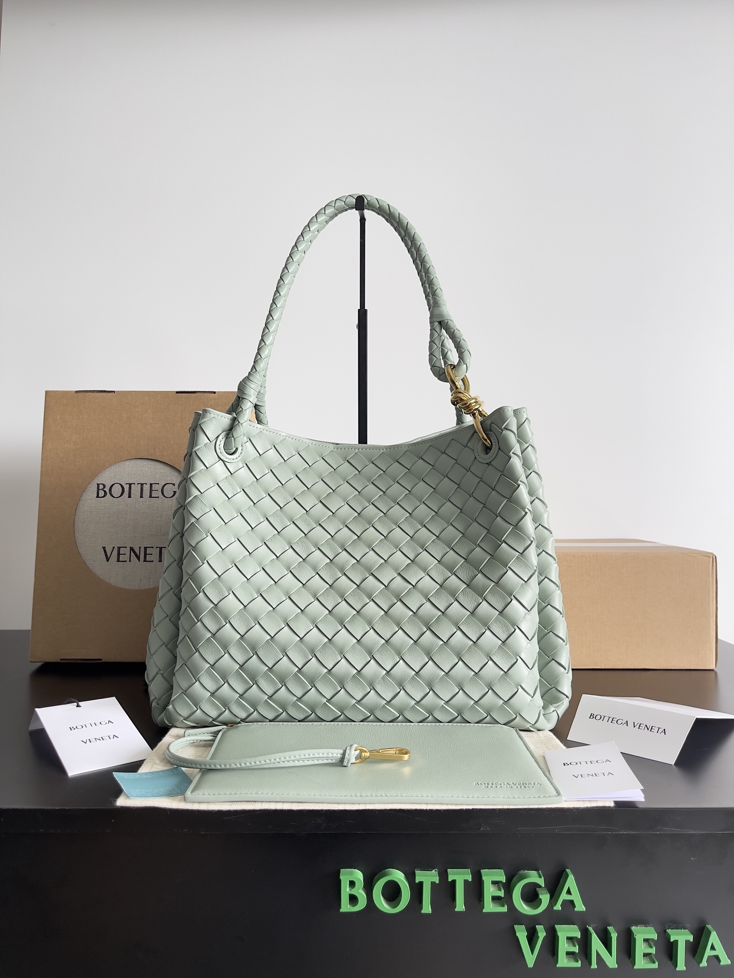 [TOP] Bottega Veneta BV Andiamo Parachute bag 30*26*20cm - 7 Colors