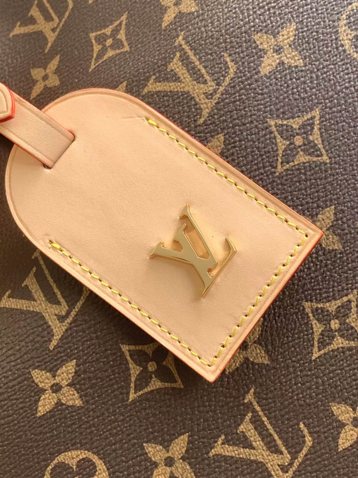 [TOP] Louis Vuitton LV  Atlantis GM Monogram Shoulder Bag 34×34×13.5cm