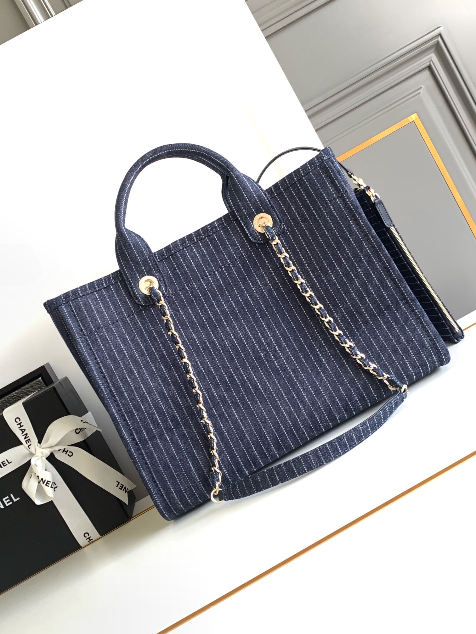 [TOP] CHANEL Deauville Tote Shopping Bag 32cm/38cm - Striped Denim