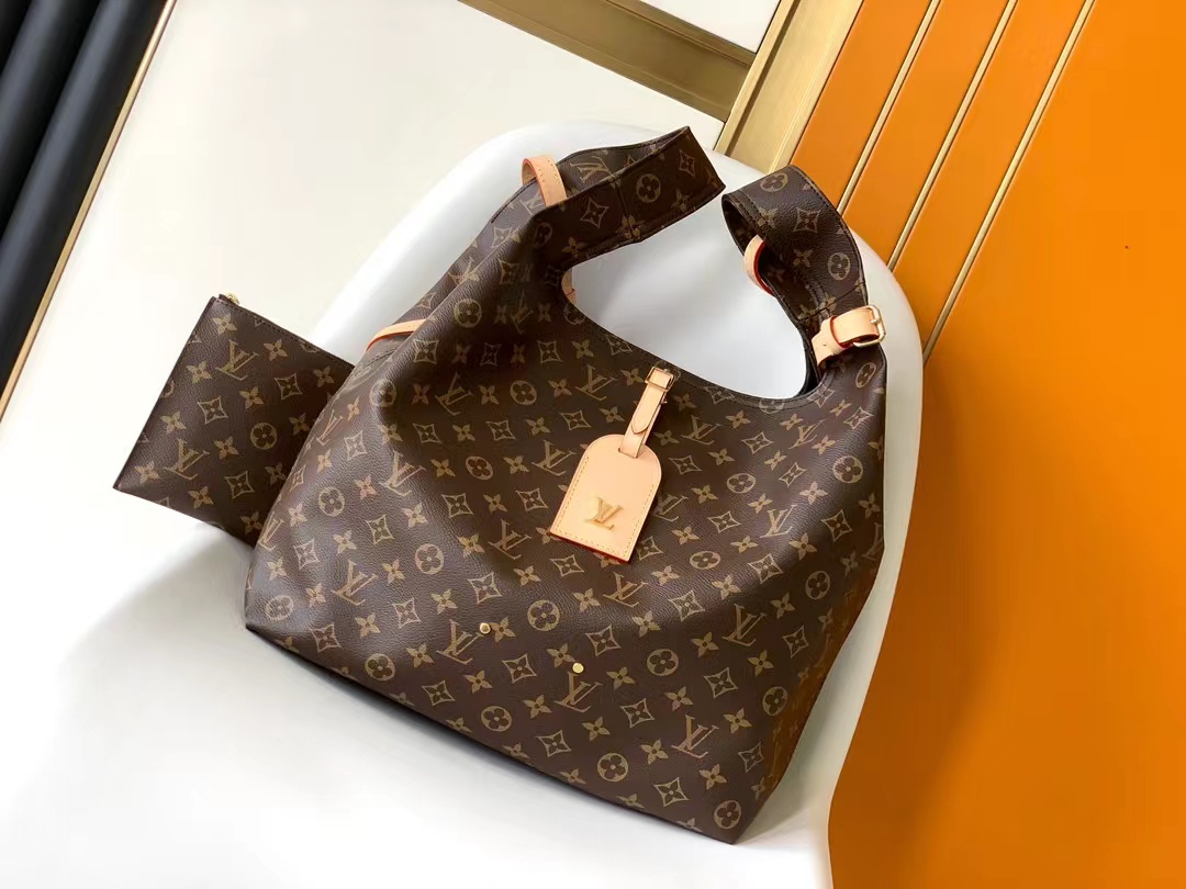 [TOP] Louis Vuitton LV  Atlantis GM Monogram Shoulder Bag 34×34×13.5cm