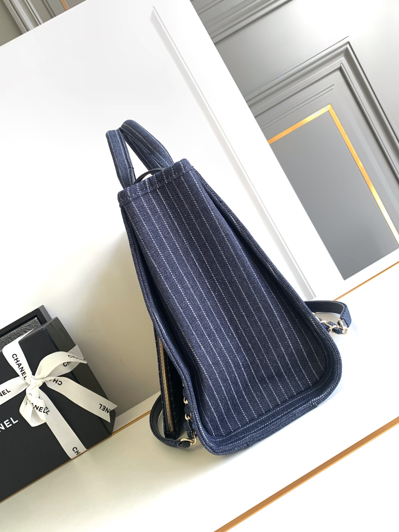 [TOP] CHANEL Deauville Tote Shopping Bag 32cm/38cm - Striped Denim