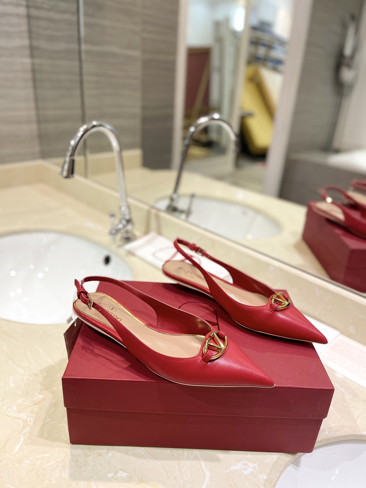 [TOP] VALENTINO Micro-heeled Mules with Mini Logo  - 5 Color