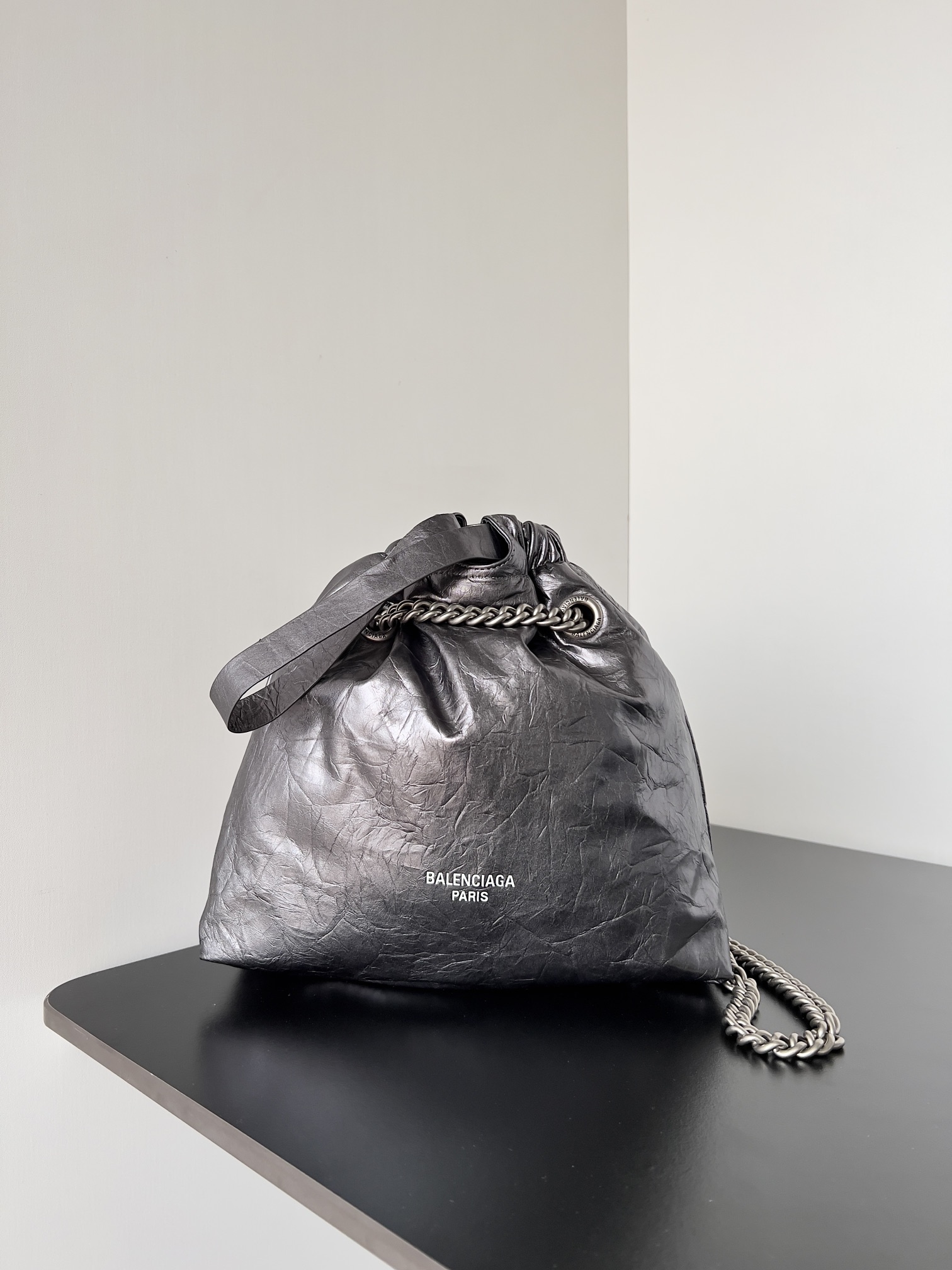 [TOP] BALENCIAGA CRUSH Leather Tote Bag 23.9×25.9×9.9 cm - Black