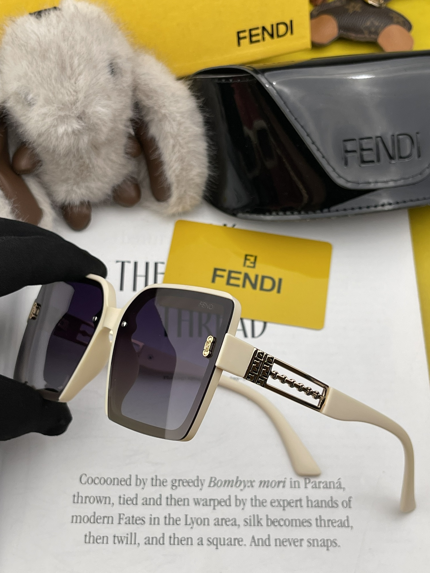 [TOP] FENDI Sunglasses - 3 Color