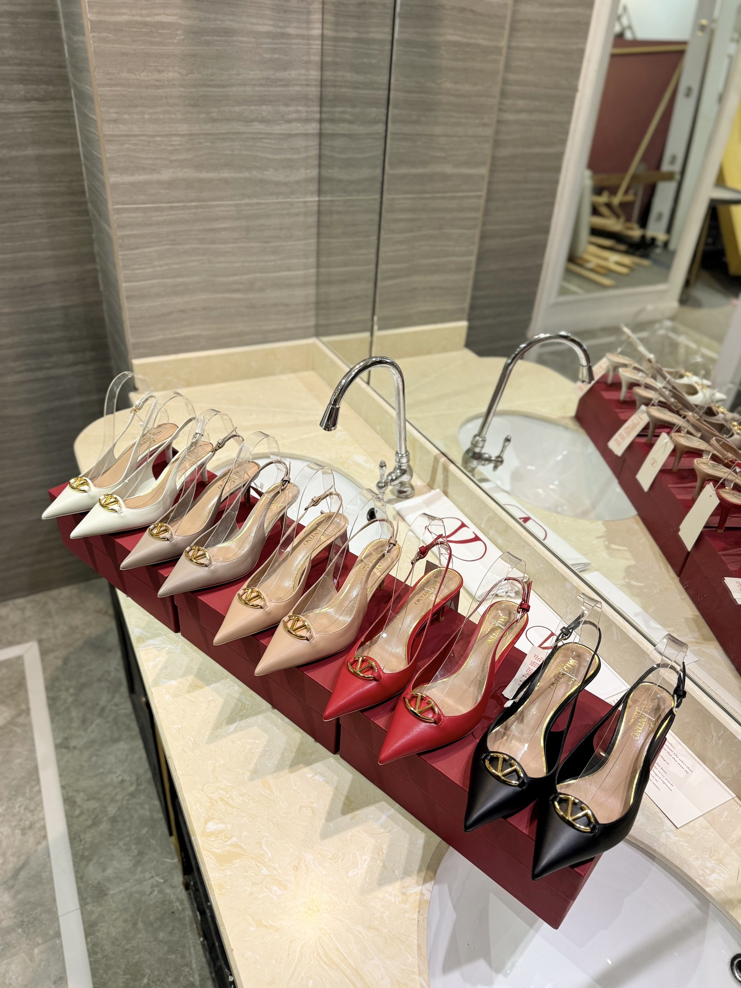 [TOP] VALENTINO Middle-heeled Mules with Mini Logo  - 5 Color