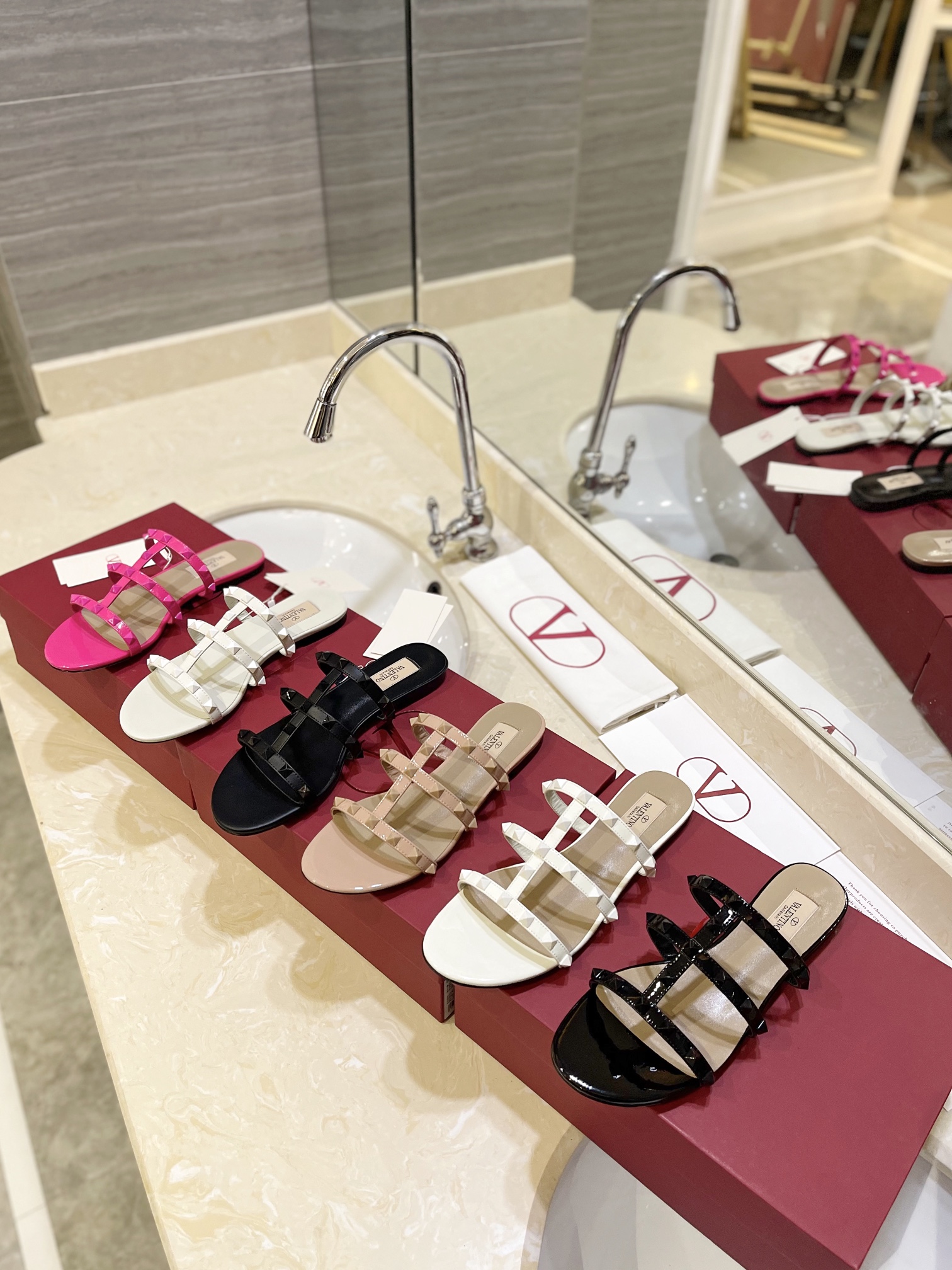 [TOP] VALENTINO Slippers with Mini Rivets  - 6 Color