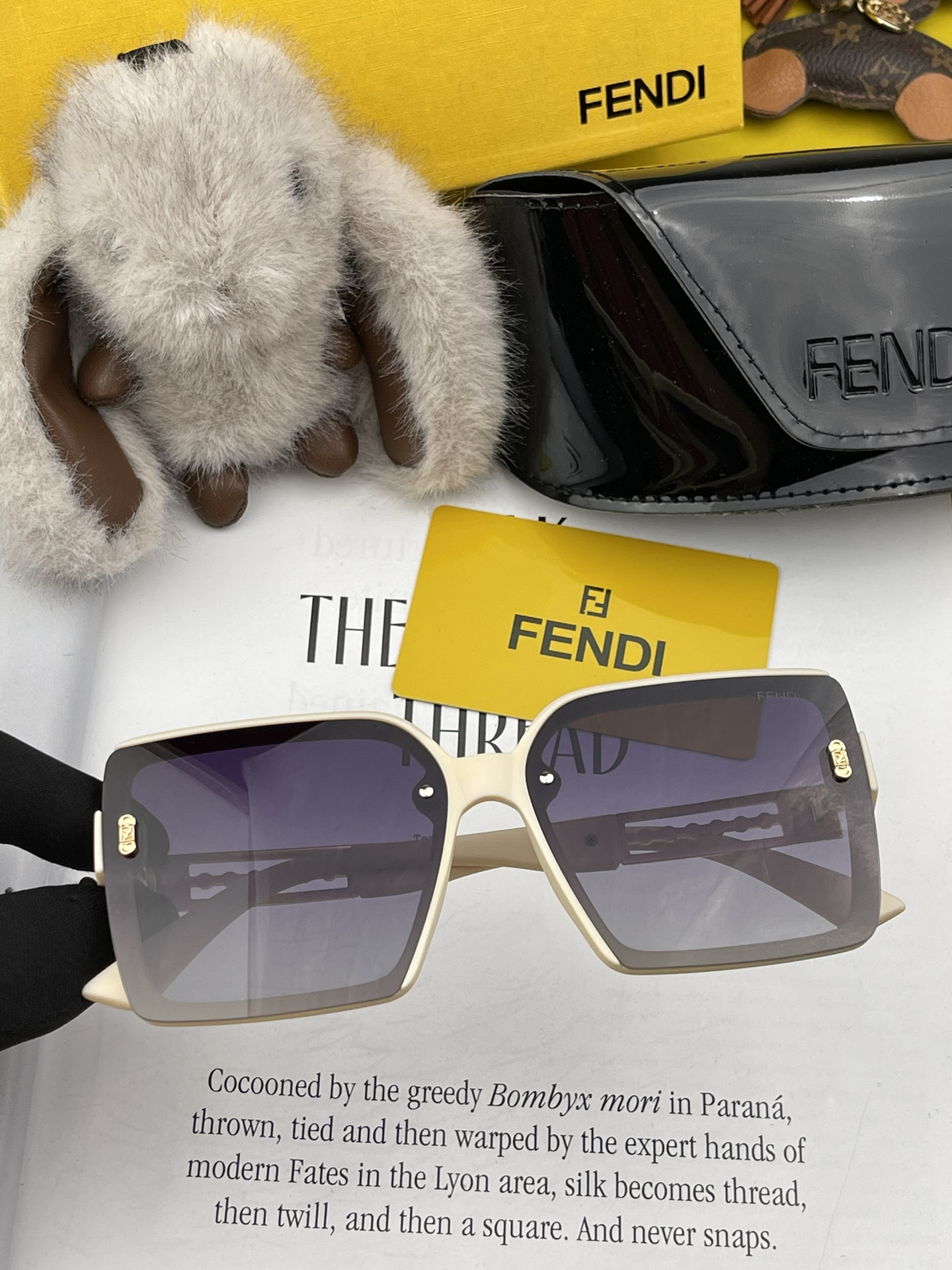 [TOP] FENDI Sunglasses - 3 Color