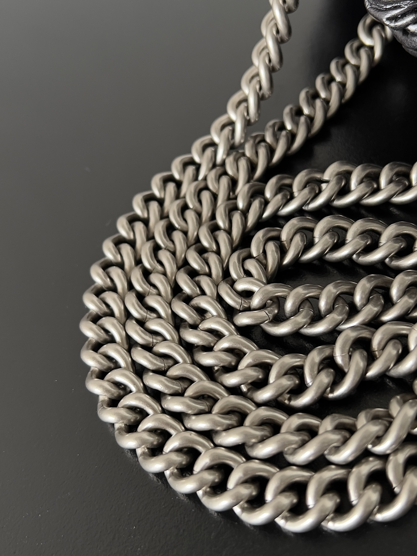 [TOP] BALENCIAGA CRUSH Leather Tote Bag 23.9×25.9×9.9 cm - Black