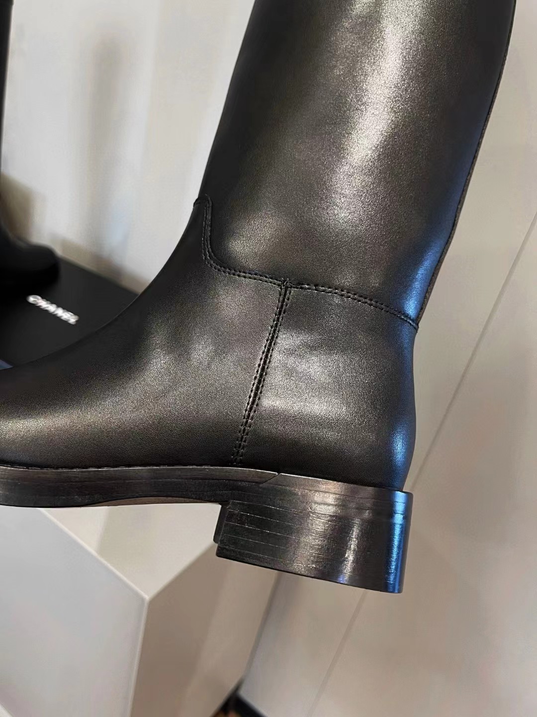[TOP] CHANEL New Cowhide Boots - Black