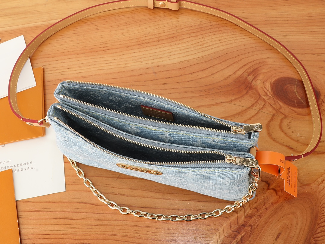 [TOP] Louis Vuitton LV Monogram Pochette Accessories Bag 24.5x13.5x6.5cm - Denim