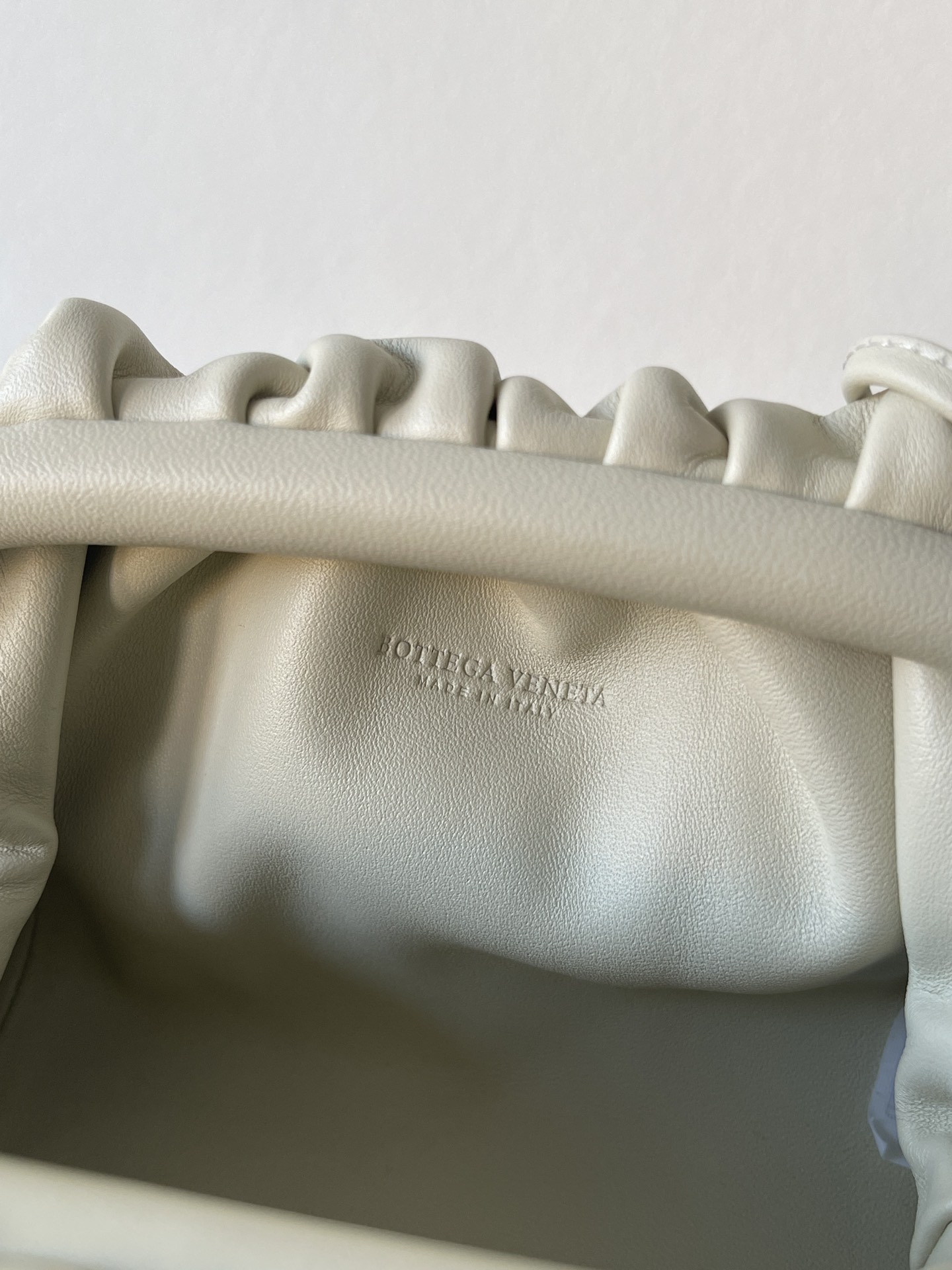 [TOP] Bottega Veneta BV Mini Pouch Bags 23*13*5cm - Beige