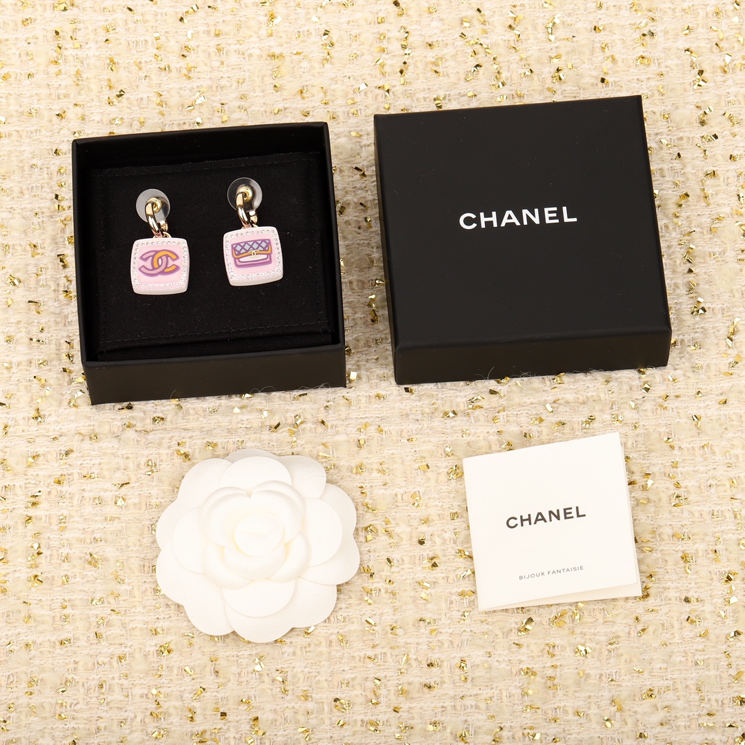 [TOP] CHANEL Earrings-Pink