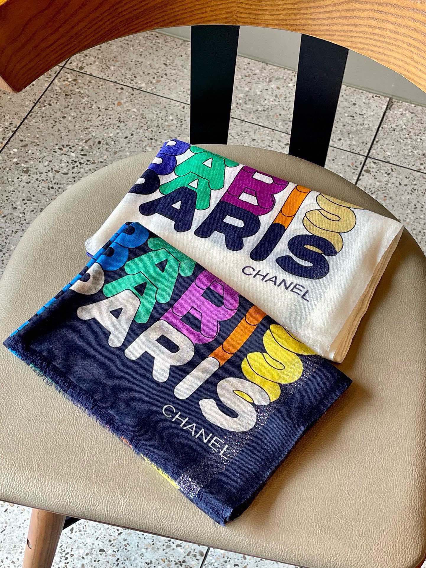 [TOP] Chanel  Scarf 30×180 cm - 2 Colors