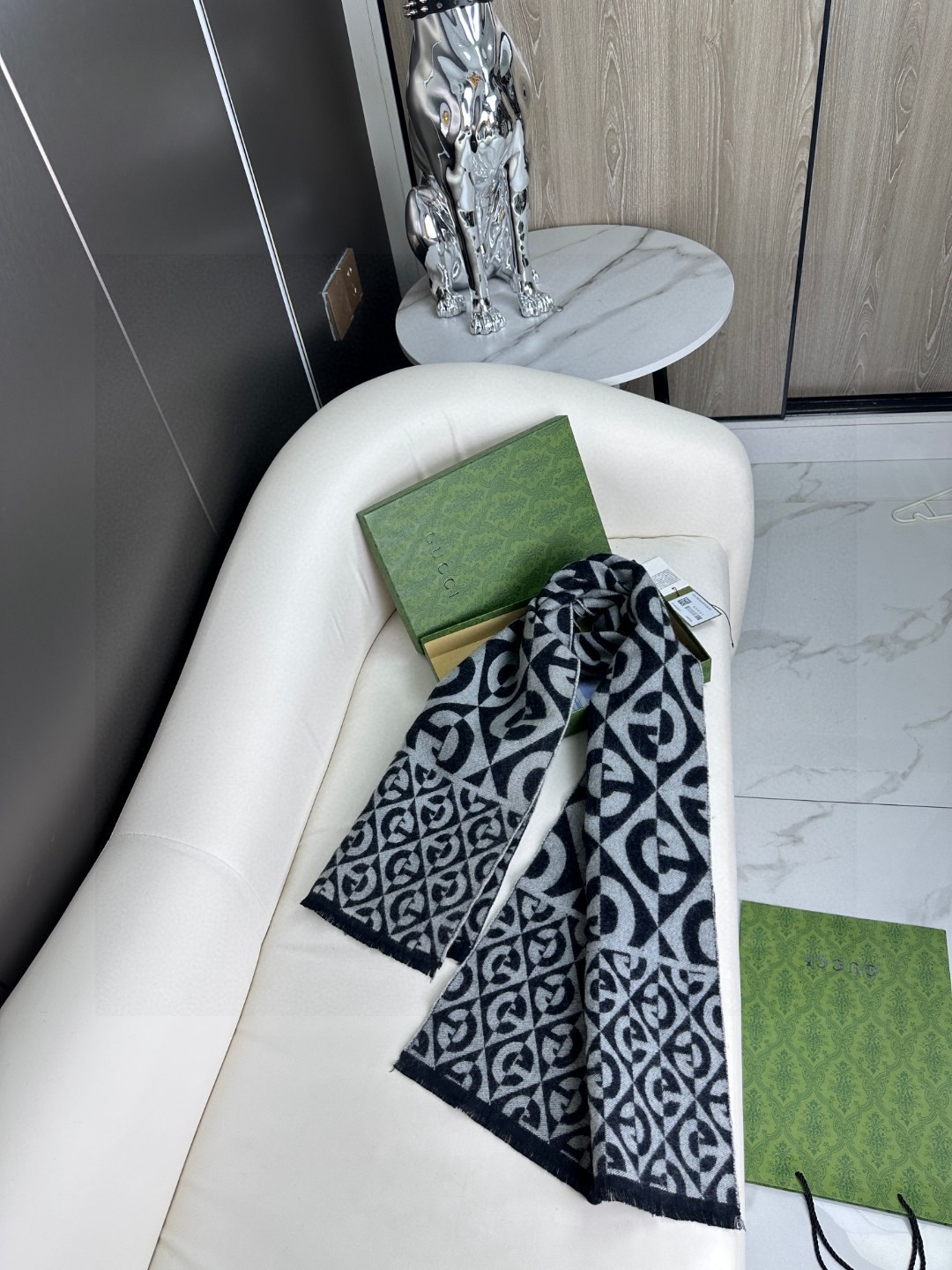 [TOP] GUCCI Cashmere Scarf 45×185 cm