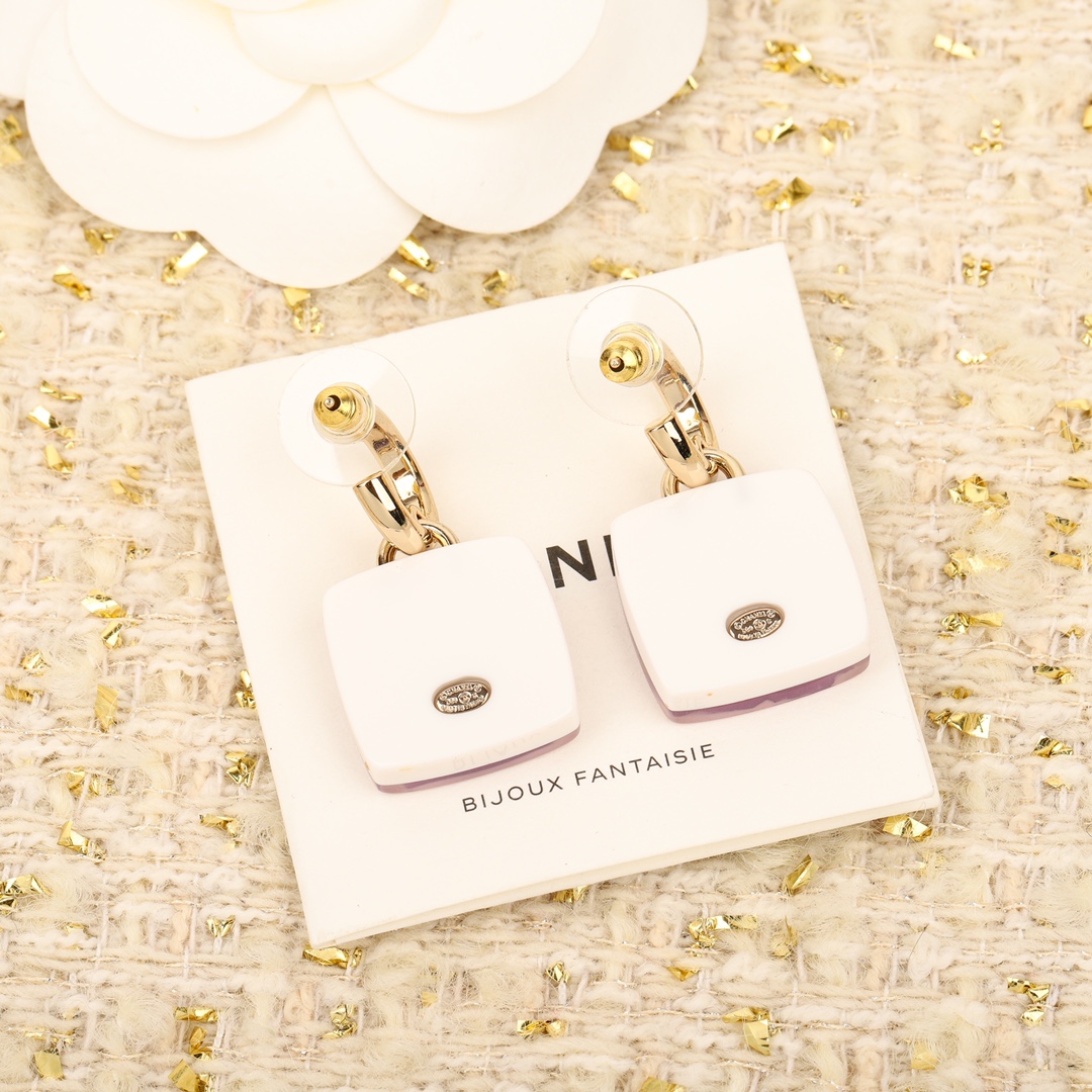 [TOP] CHANEL Earrings-Pink