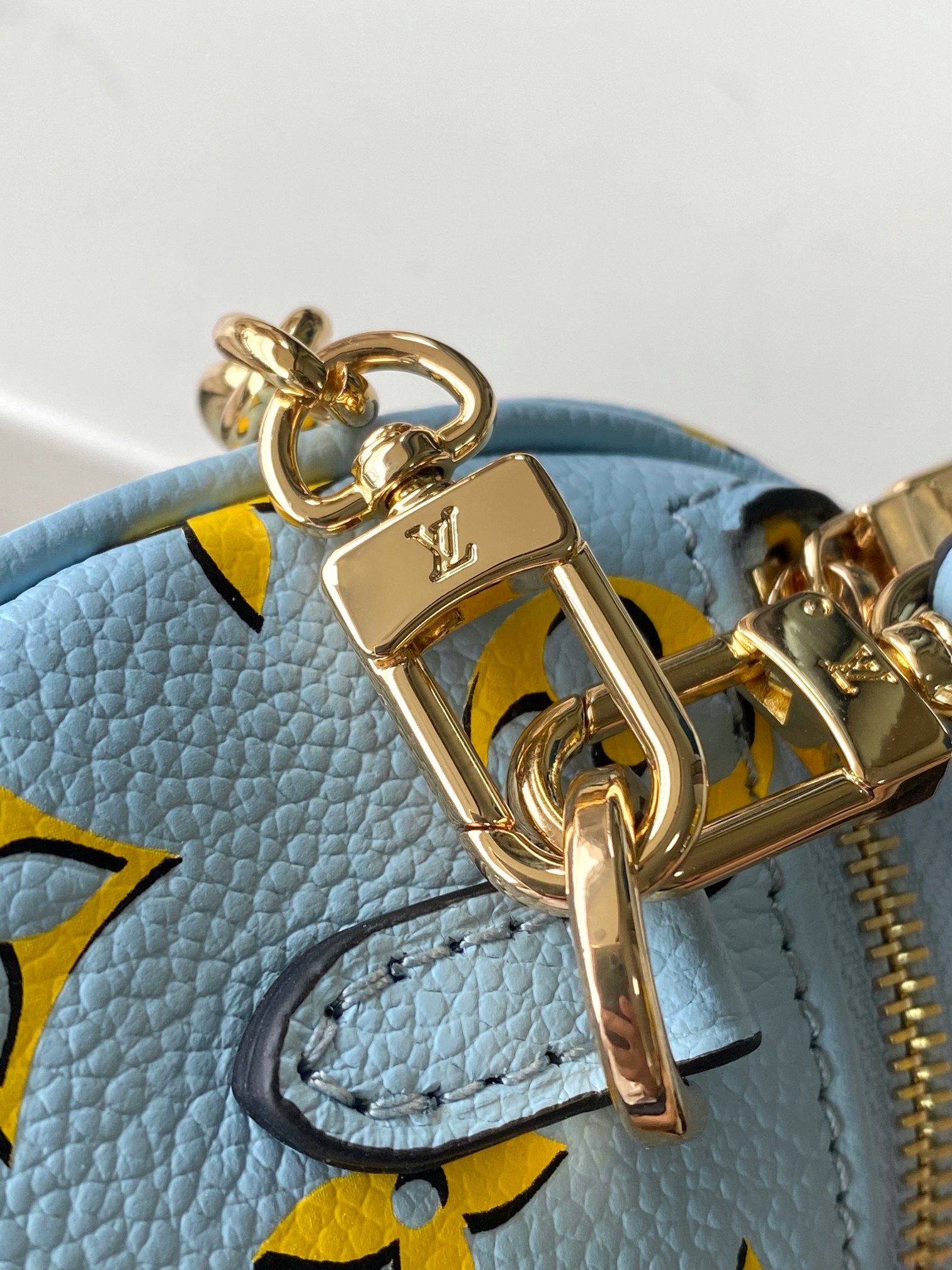 [TOP] Louis Vuitton LV Gradient Bum Bag Monogram Empreinte 17x12x9.5cm - Blue