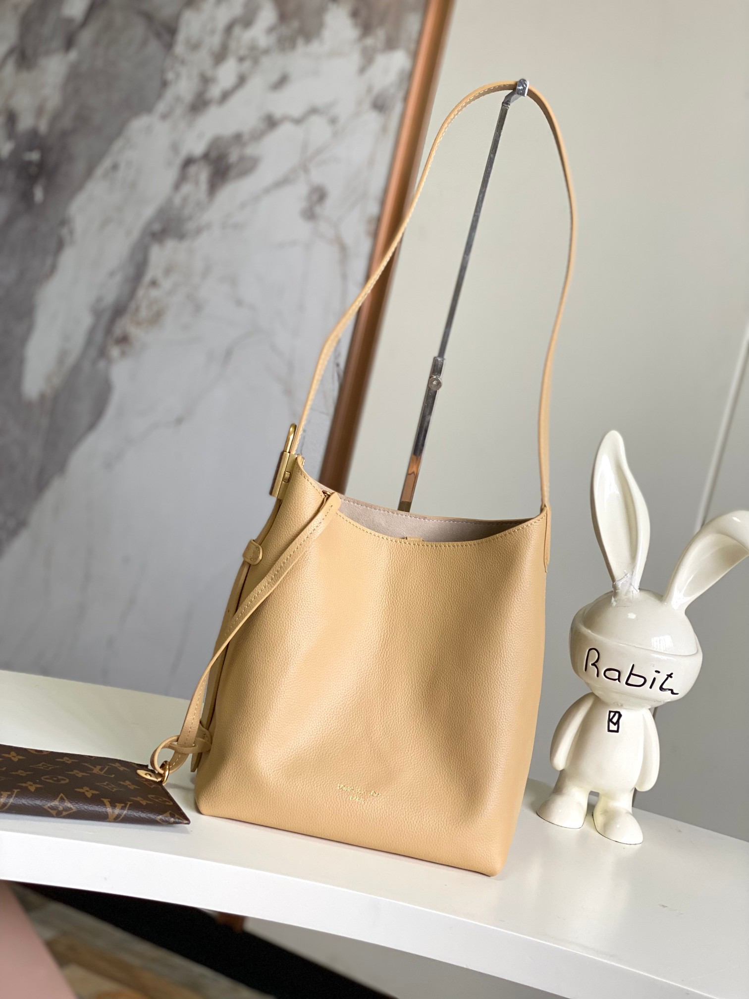 [TOP] Louis Vuitton LV Low Key Hobo Bag 24x28x16cm - 3 Color