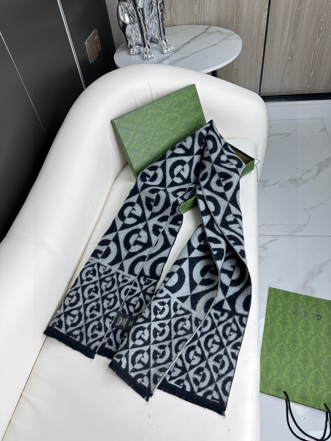 [TOP] GUCCI Cashmere Scarf 45×185 cm