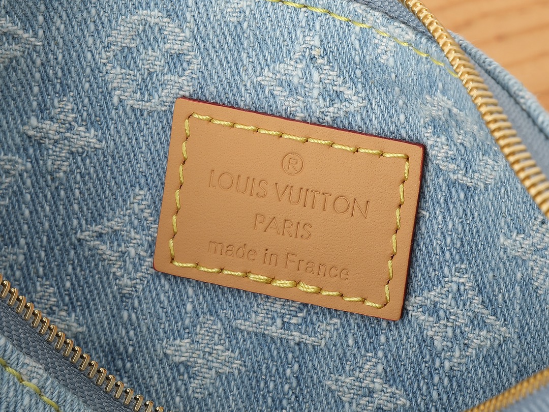 [TOP] Louis Vuitton LV Monogram Pochette Accessories Bag 24.5x13.5x6.5cm - Denim