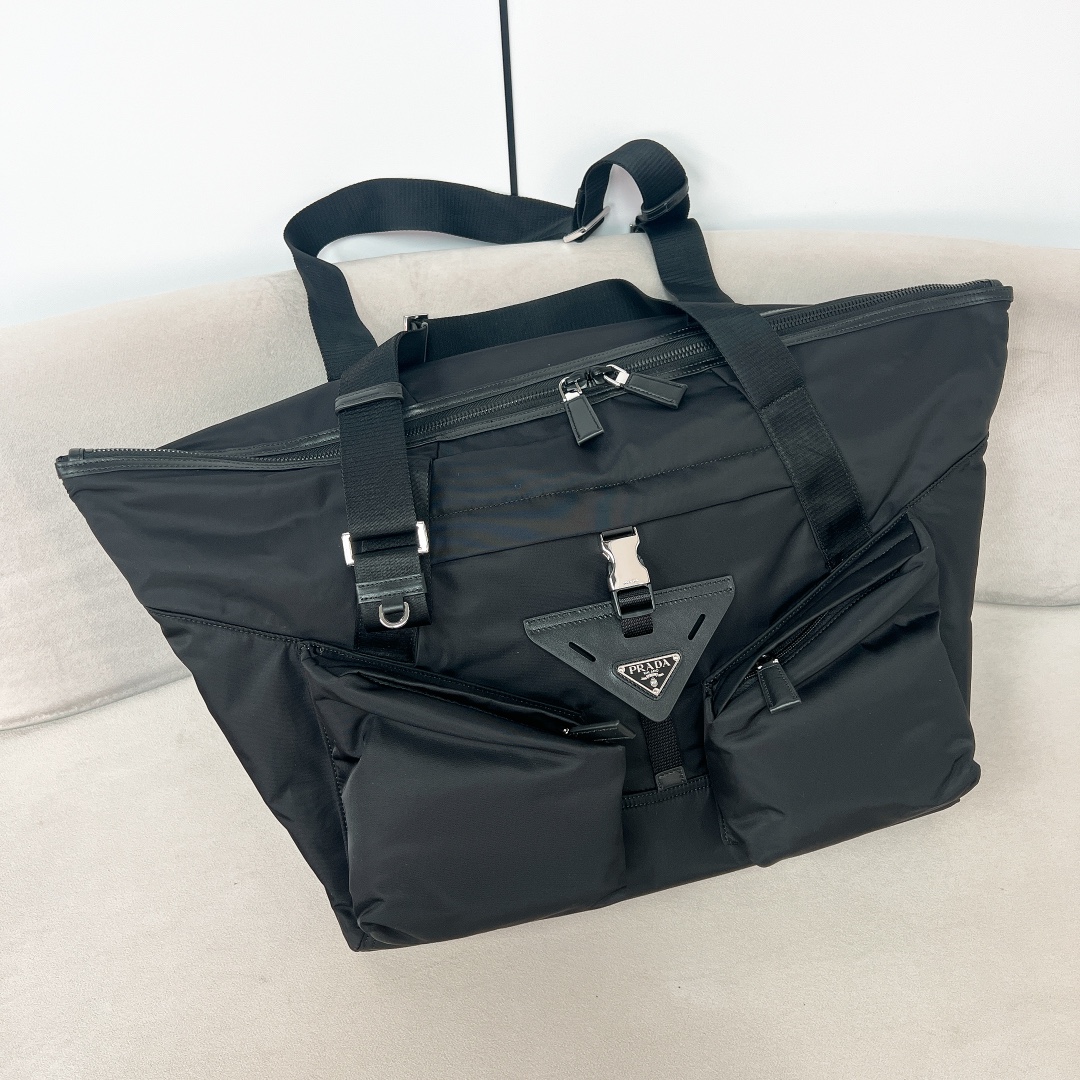 [TOP] PRADA Re-Nylon and Leather Travel Bag  40 × 44.5× 24 cm-Black