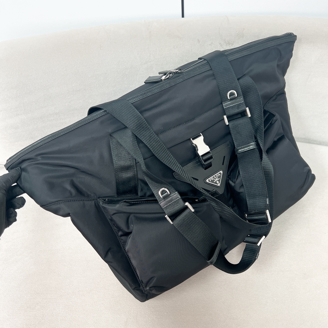 [TOP] PRADA Re-Nylon and Leather Travel Bag  40 × 44.5× 24 cm-Black