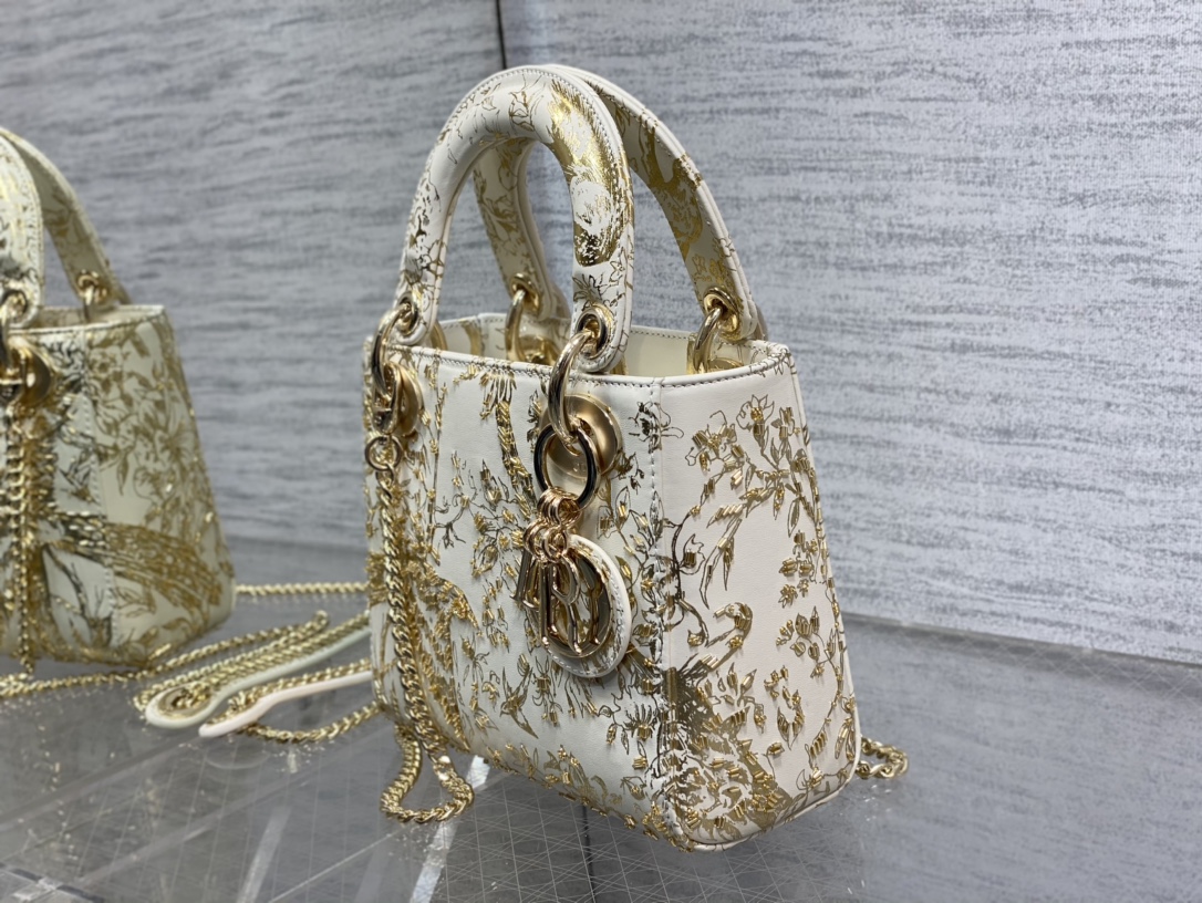 [TOP] Christian Dior Lady Dior Bag Embroidered Golden Magpie Beads 17x7.5x14cm - White