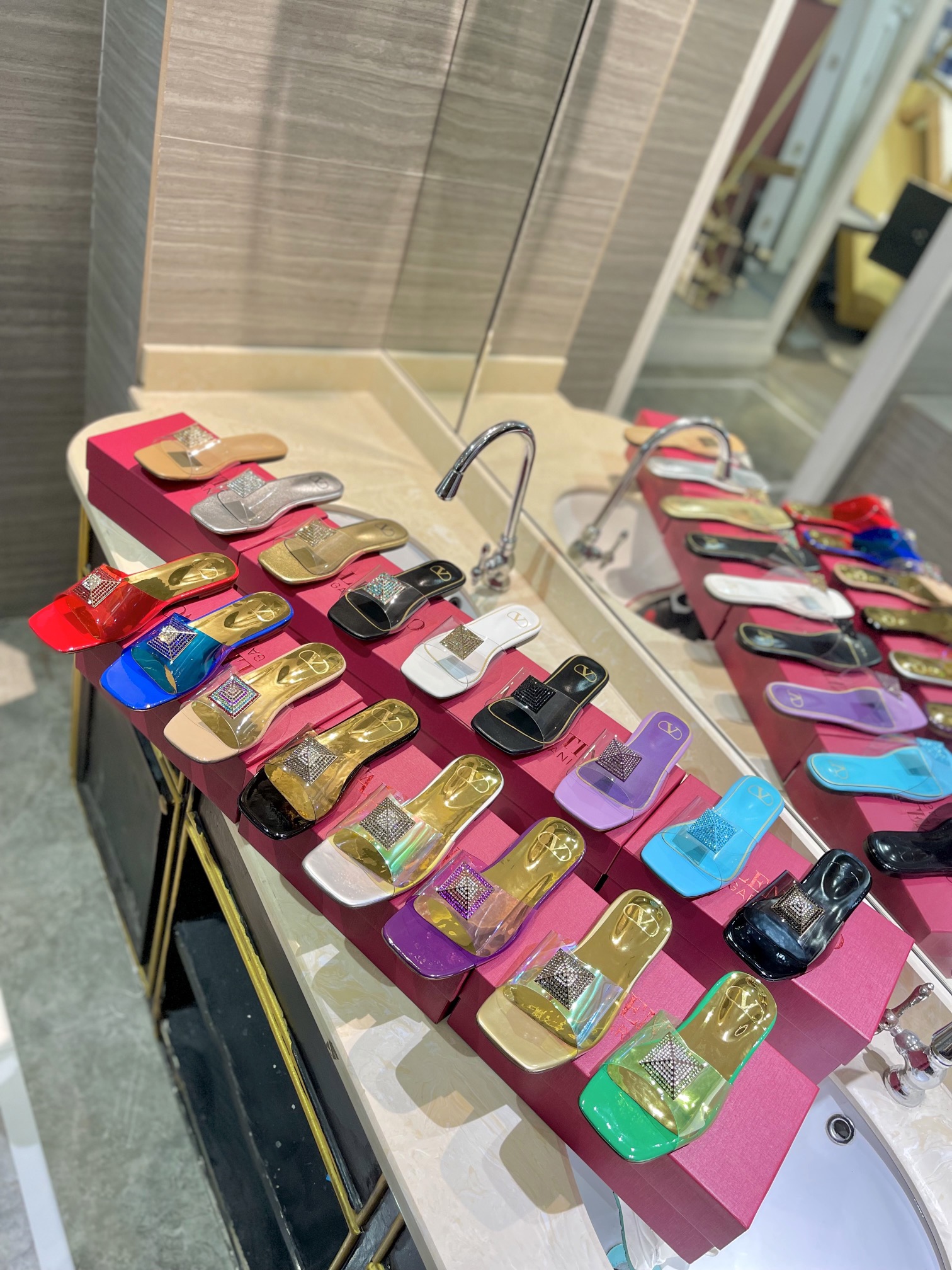 [TOP] VALENTINO Flat Slippers with Rhinestone Buckle - 17 Color