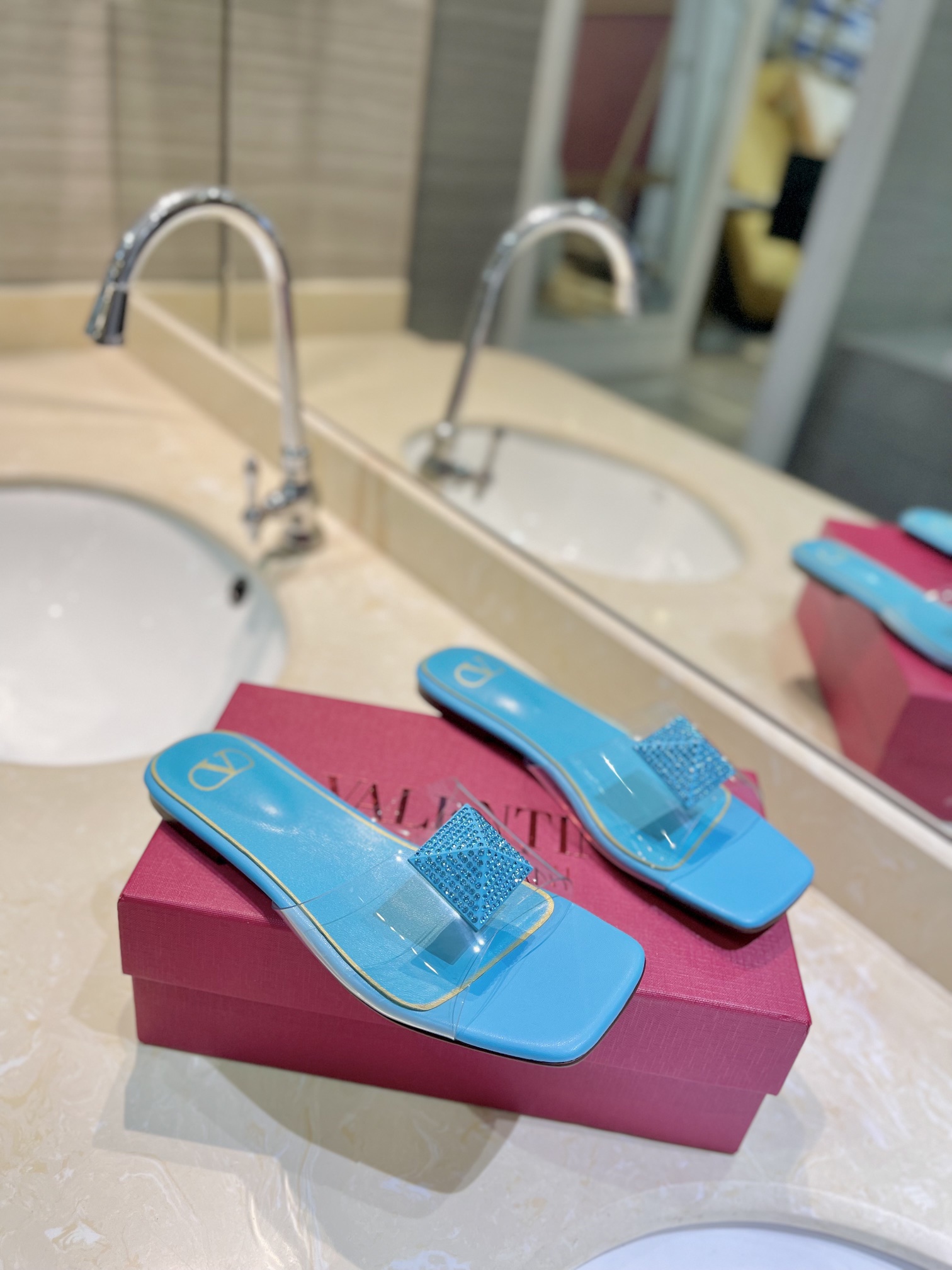 [TOP] VALENTINO Flat Slippers with Rhinestone Buckle - 17 Color