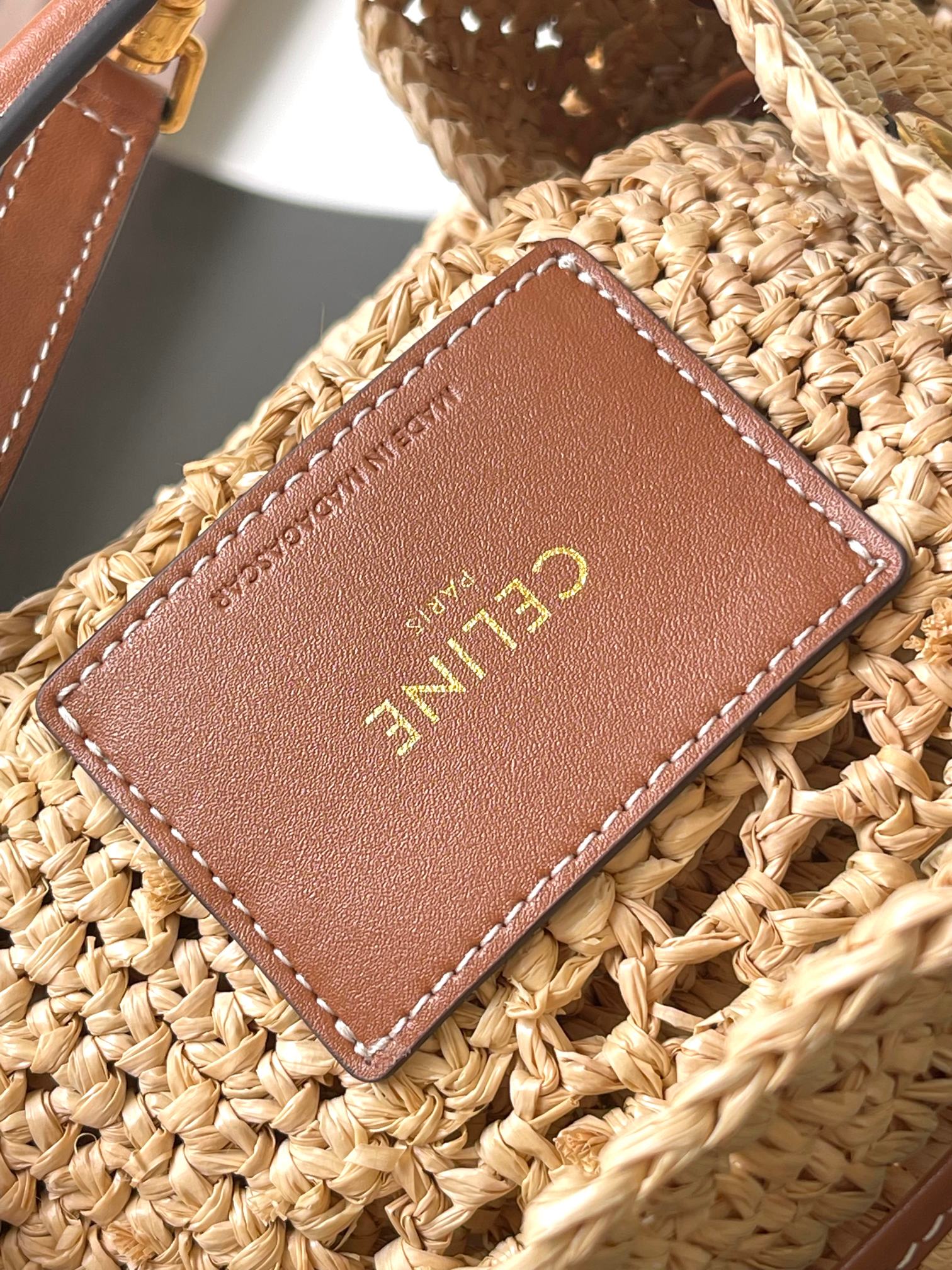 [TOP] CELINE Hand -woven handbag 23X25X20cm