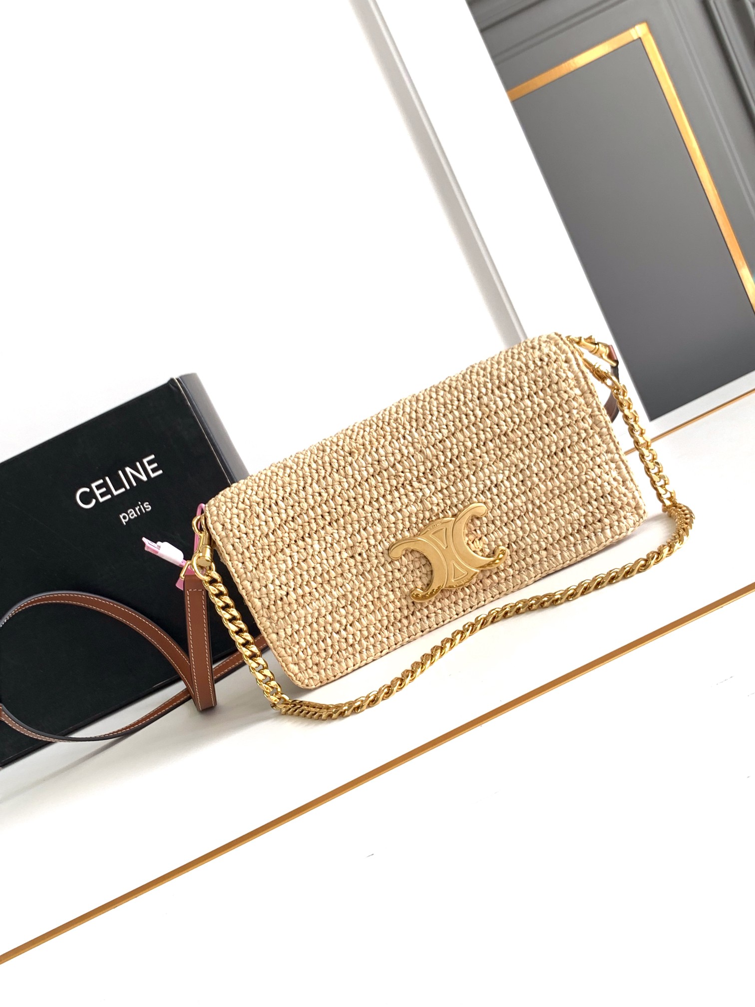 [TOP] CELINE Hand -Woven Handbag : 23X11X4 cm