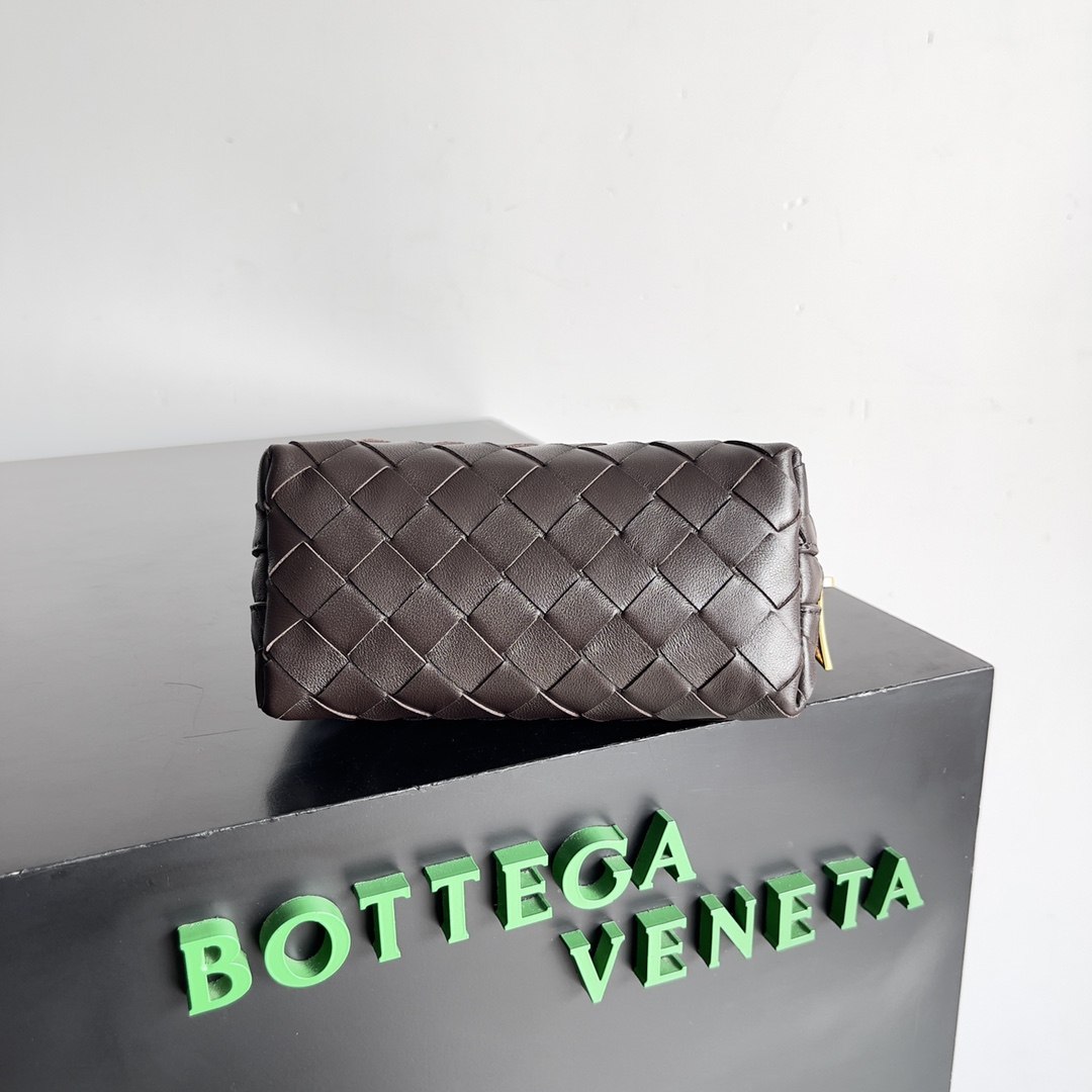 [TOP] Bottega Veneta BV Knitted Makeup Bag 16.5x10.5x9cm - Brown