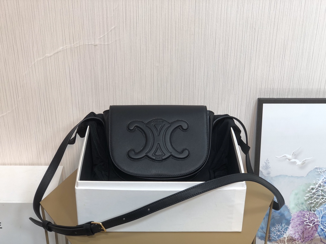 [TOP] CELINE Folco Cuir Triomphe Bag 18.5*15*7cm - 2 Color