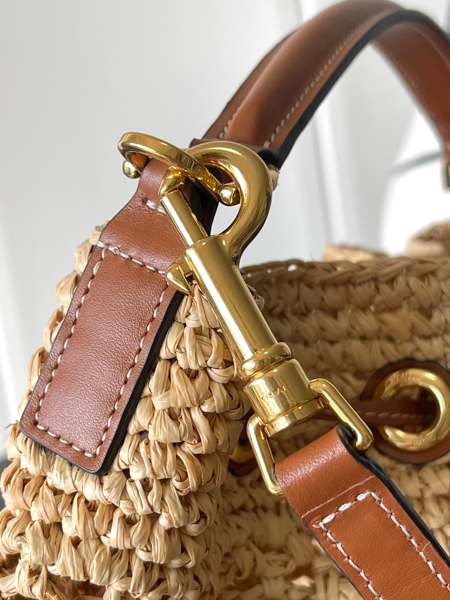 [TOP] CELINE Hand -woven handbag 23X25X20cm