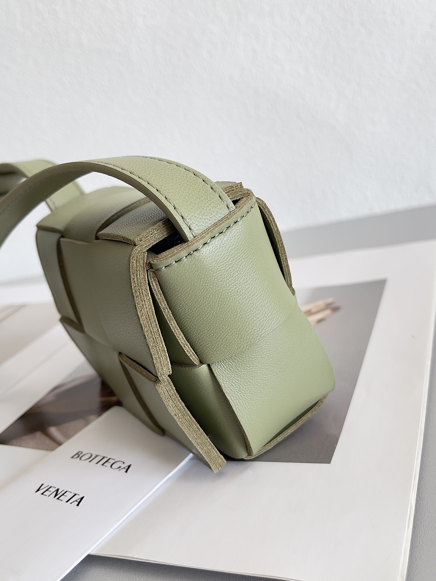 [TOP] Bottega Veneta BV Cassette Bag Mini 12x8x4cm - Green