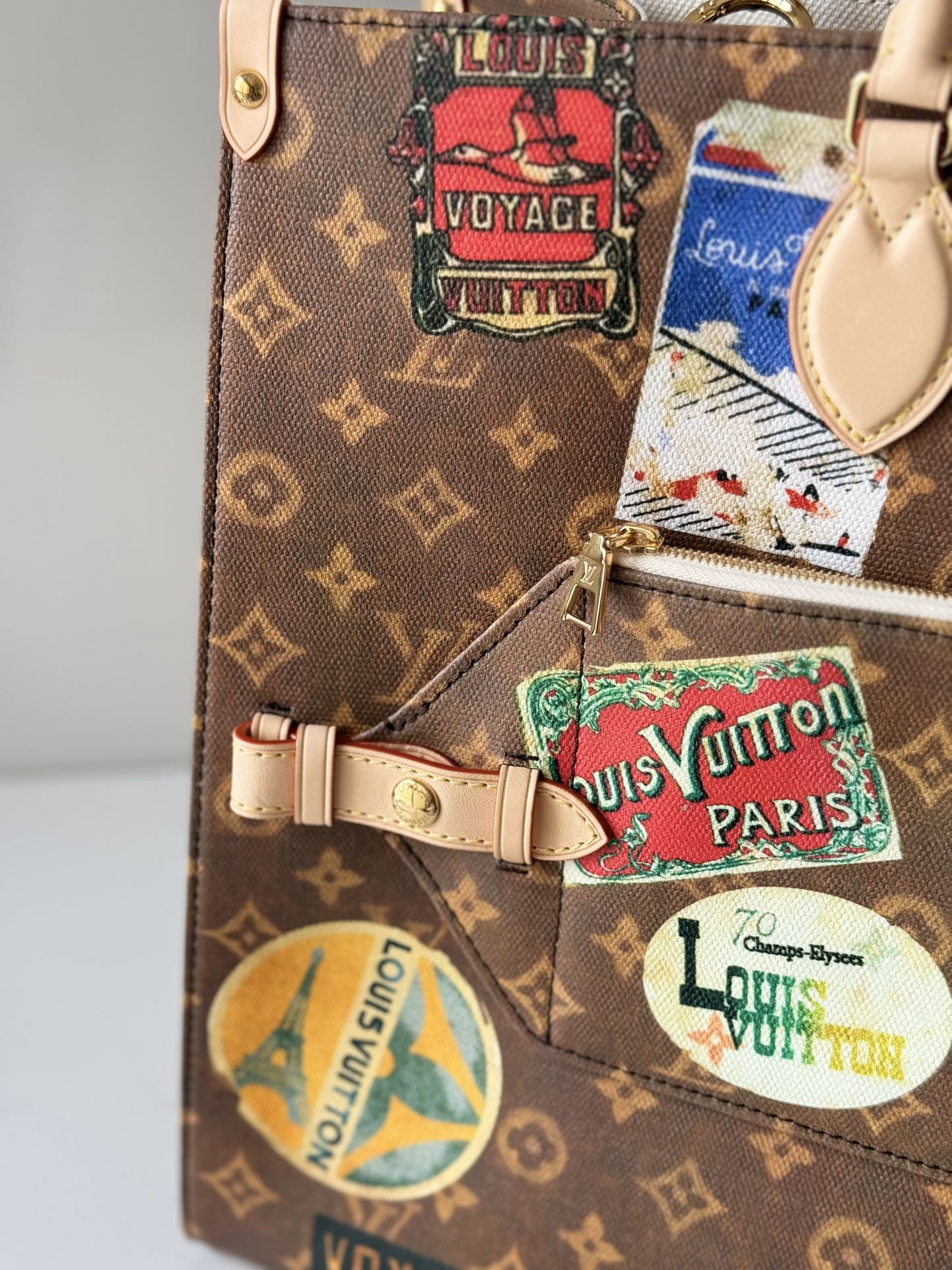 [TOP] Louis Vuitton LV Monogram On The Go Voyage Tote Bag 43 x 33 x 18.5 cm - Brown