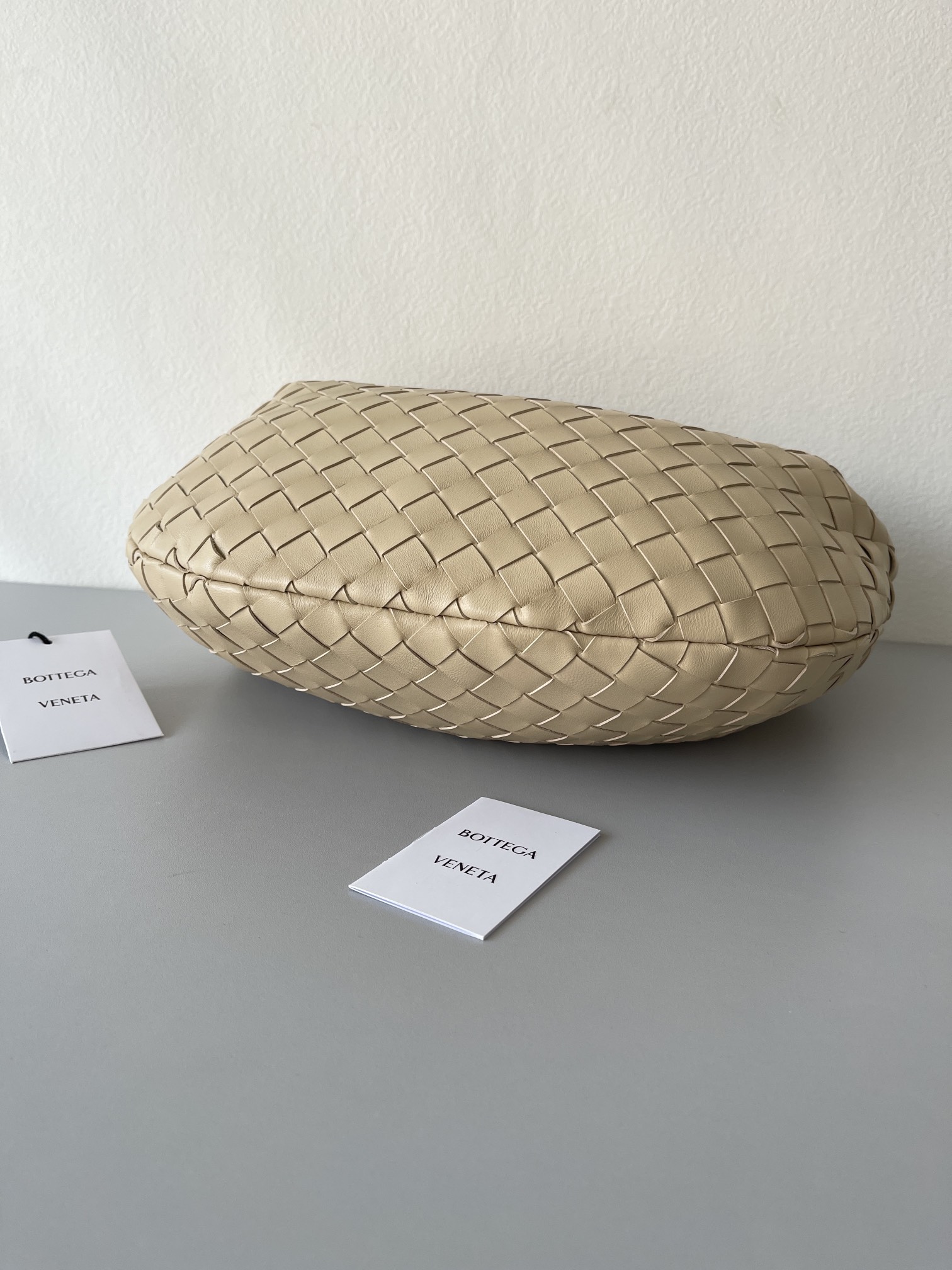 [TOP] Bottega Veneta BV Jodie Bag Teen 36x21x13cm - Beige