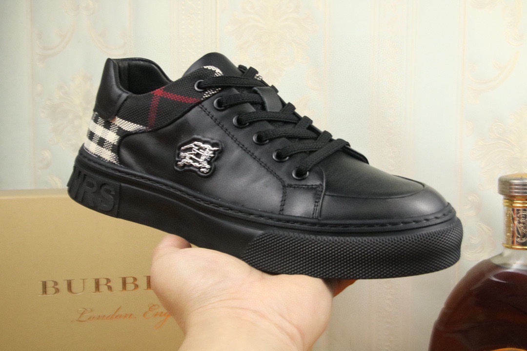 [TOP] BURBERRY  Casual Shoes-Black