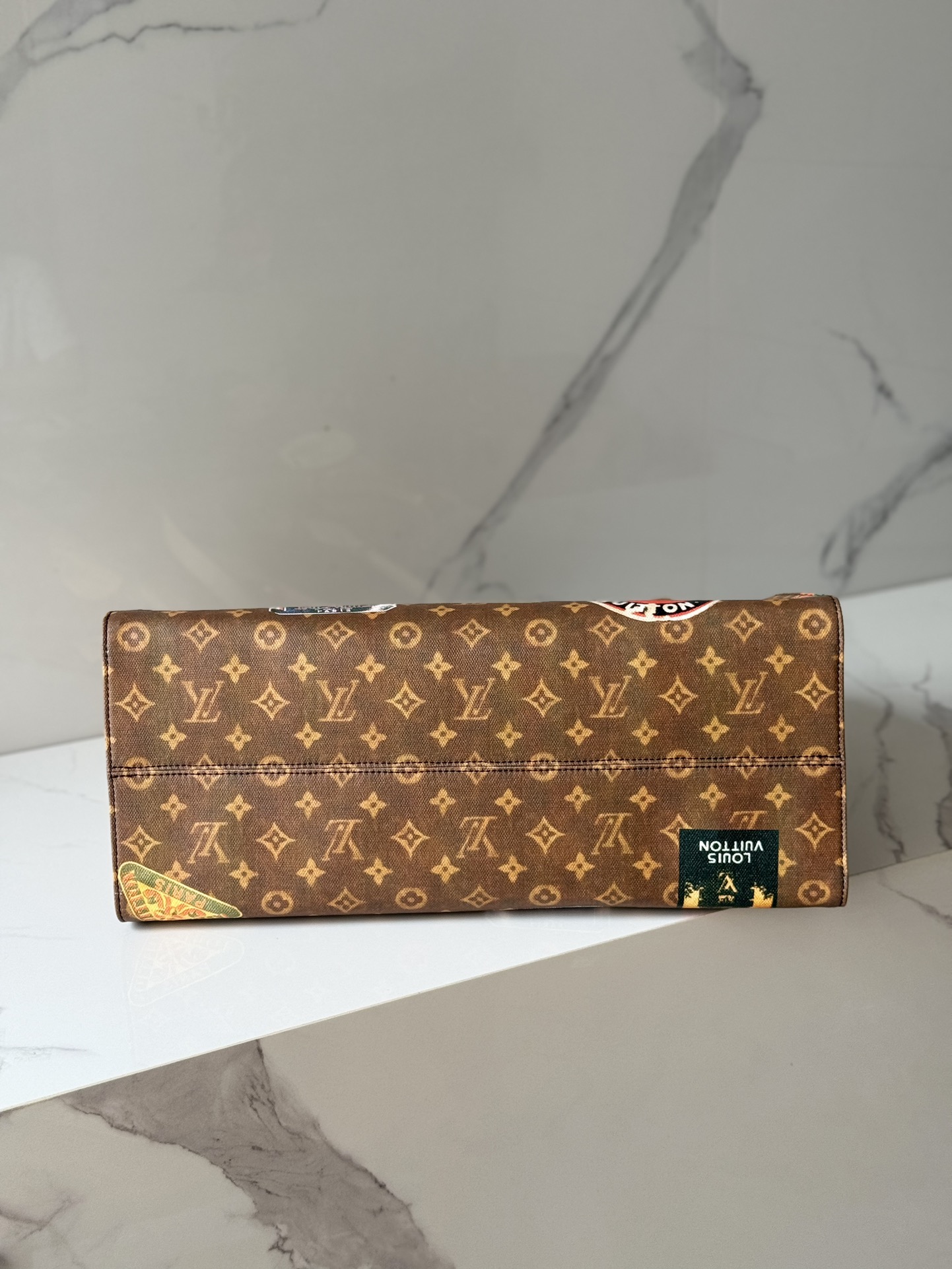 [TOP] Louis Vuitton LV Monogram On The Go Voyage Tote Bag 43 x 33 x 18.5 cm - Brown