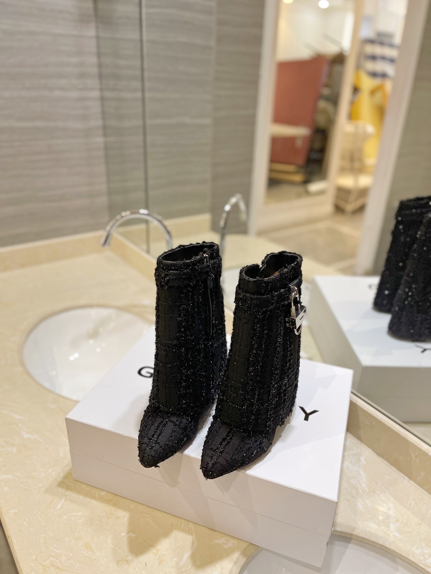 [TOP] GIVENCHY Jacquard Plaid Fabric Height Heel Short Boots - Black