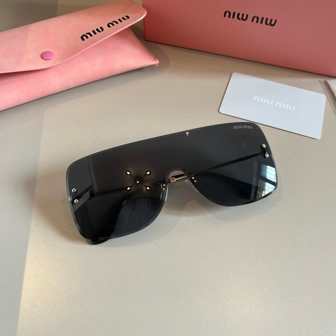 [TOP] Miu Miu Sunglasses - 4 Colors