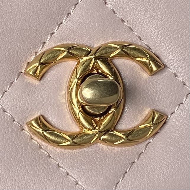 [TOP] CHANEL Flab Bag Lambskin 15×26×7cm - Pink & GHW