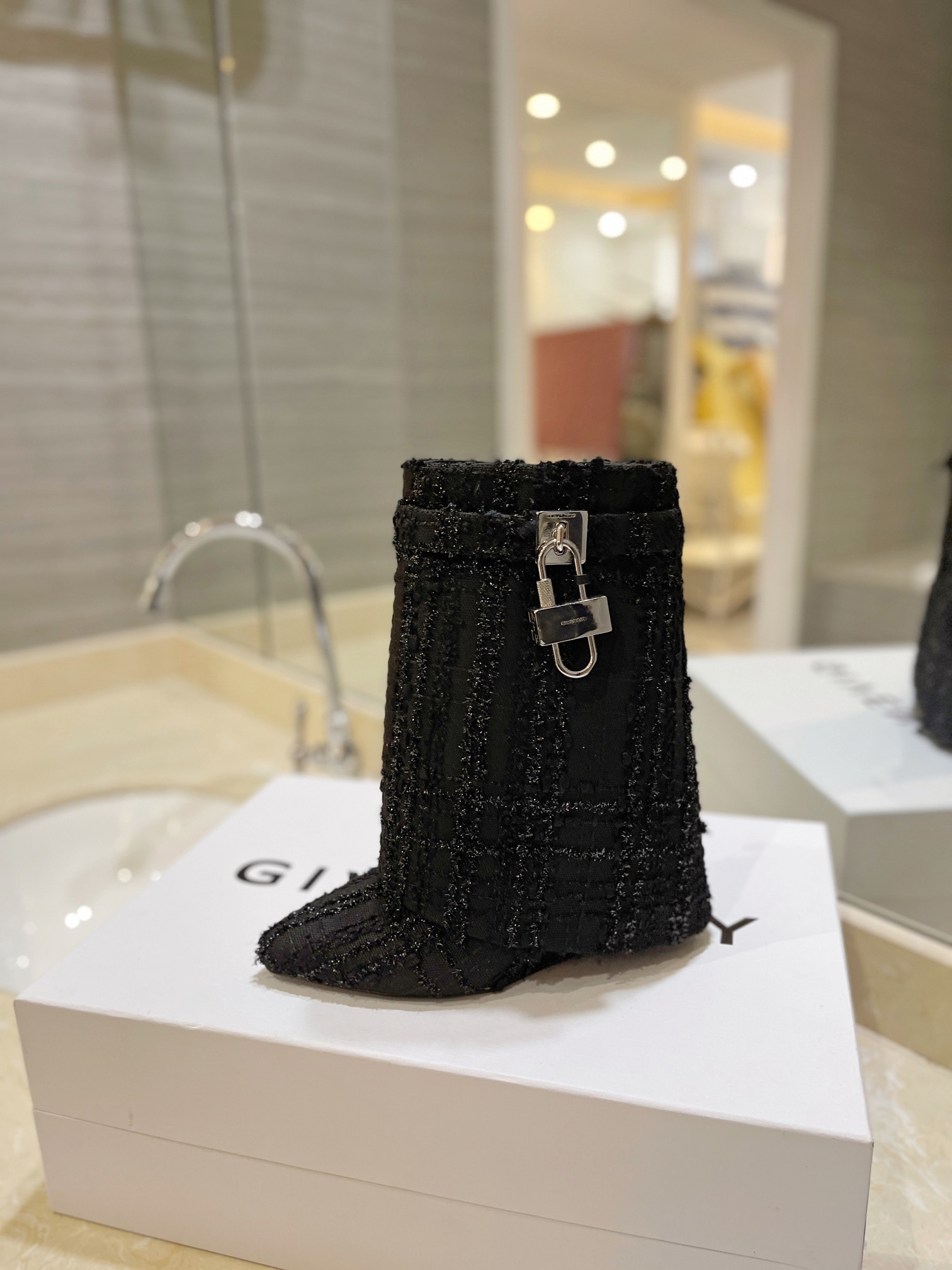 [TOP] GIVENCHY Jacquard Plaid Fabric Height Heel Short Boots - Black