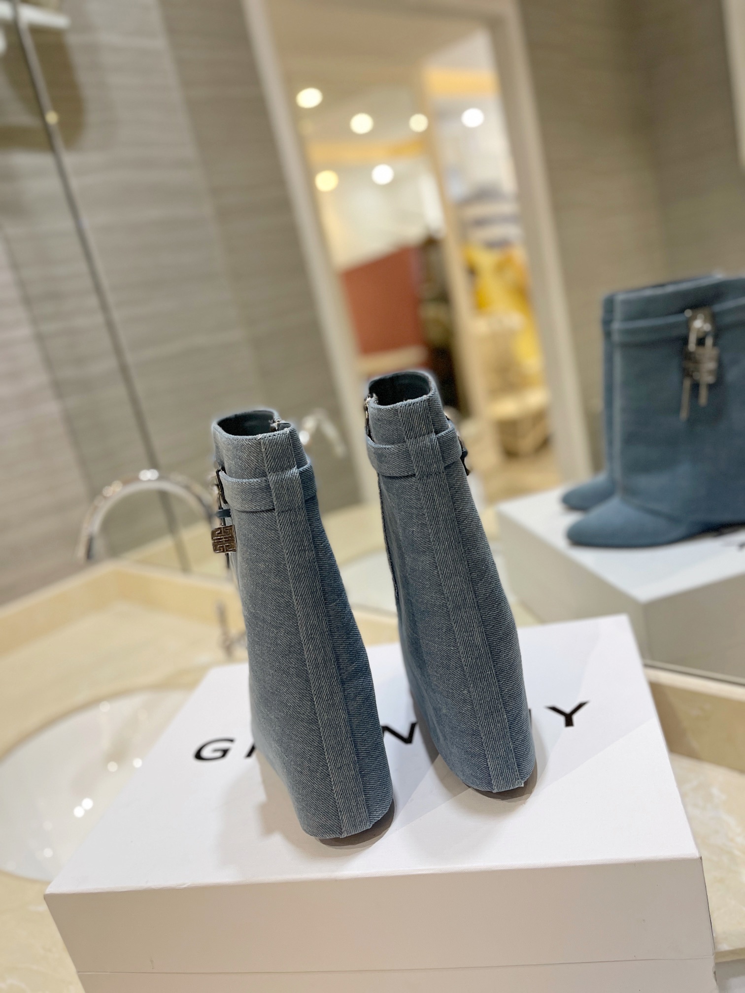 [TOP] GIVENCHY Denim Height Heel Short Boots - Blue