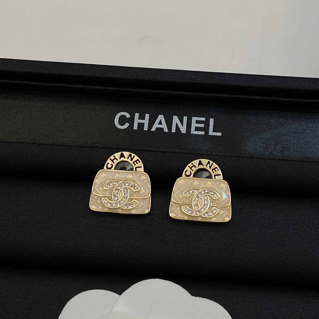 [TOP] CHANEL Earrings - 2 Colour