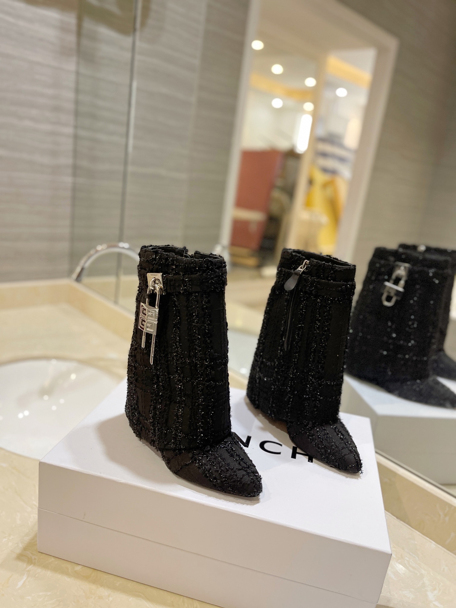 [TOP] GIVENCHY Jacquard Plaid Fabric Height Heel Short Boots - Black