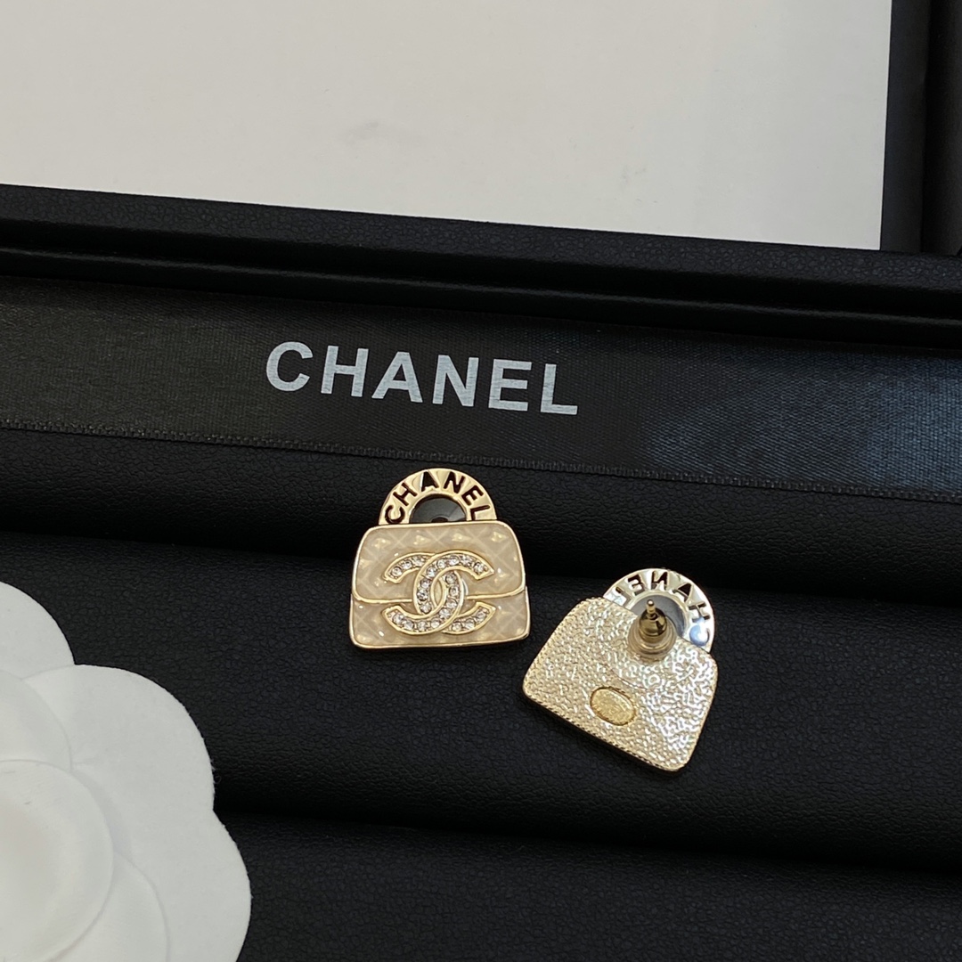 [TOP] CHANEL Earrings - 2 Colour