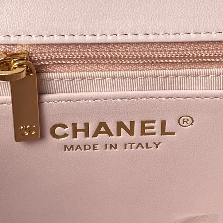 [TOP] CHANEL Flab Bag Lambskin 15×26×7cm - Pink & GHW