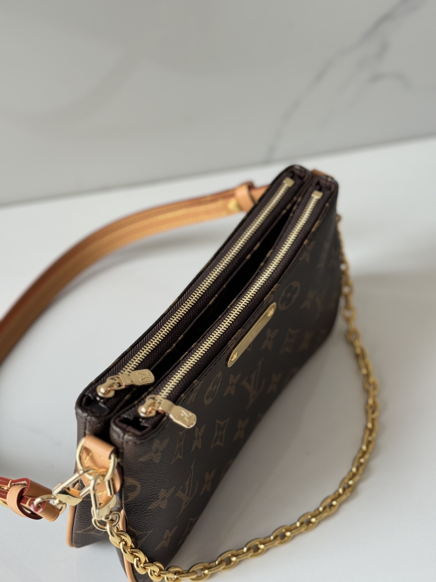 [TOP] Louis Vuitton LV Liv Pochette Bag 9.6 x 5.3 x 2.6cm - Monogram