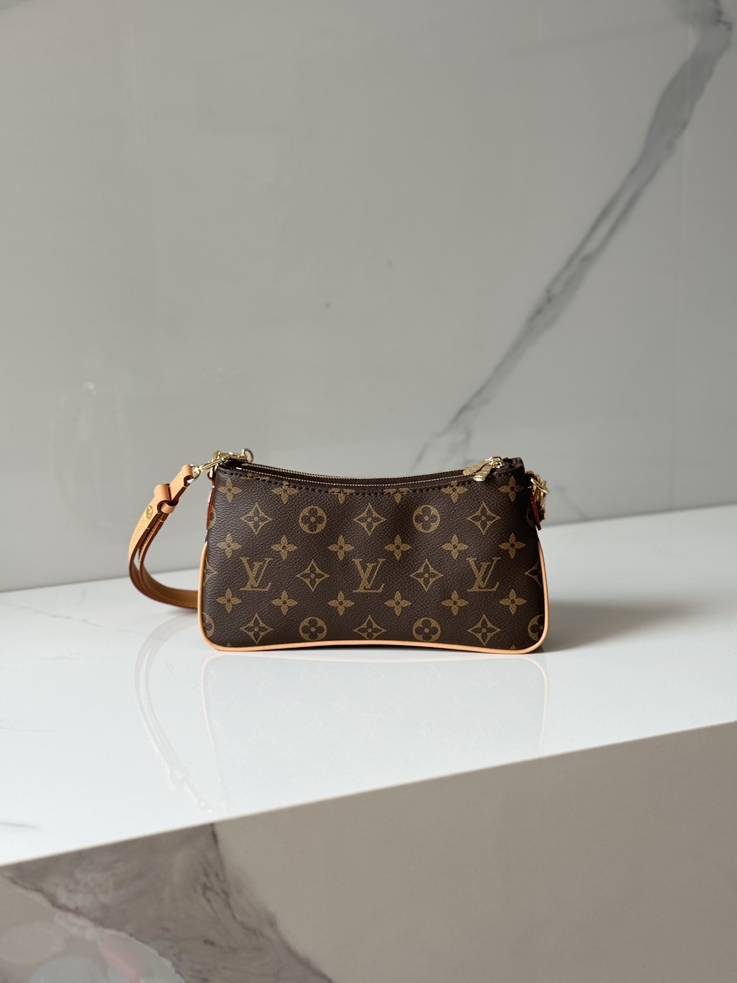 [TOP] Louis Vuitton LV Liv Pochette Bag 9.6 x 5.3 x 2.6cm - Monogram