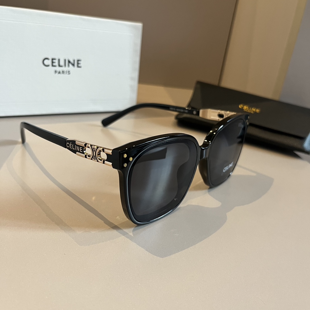 [TOP] CELINE Sunglasses - Black